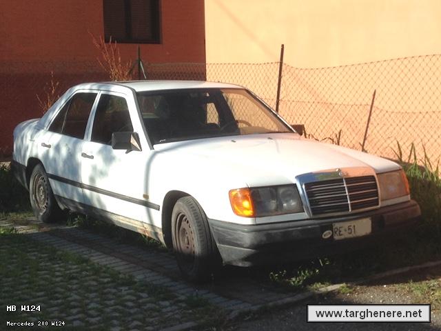 mercedesw124frabo20201212.jpg
