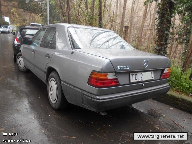 mercedesw124blowup20201226.jpg