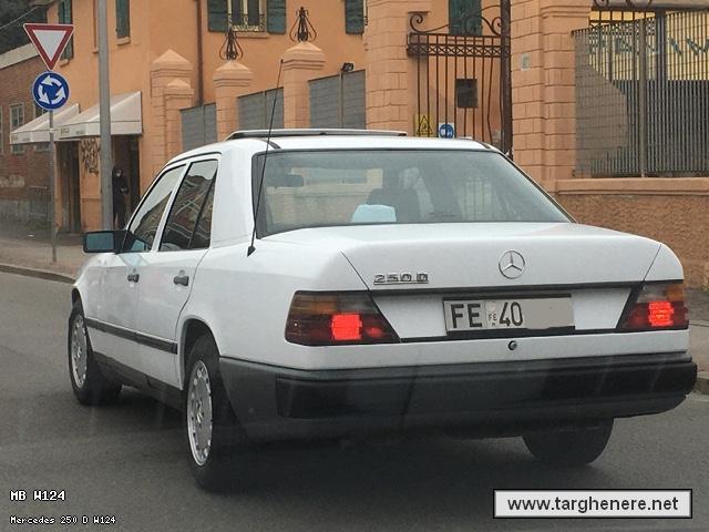 mercedesw124frabo20210103.jpg