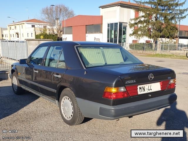 mercedesw124luka9620210325.jpg