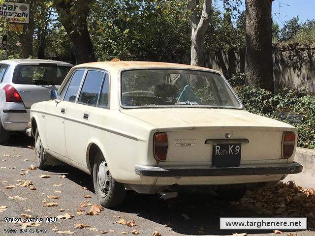 volvo144badbunny20210409.jpg