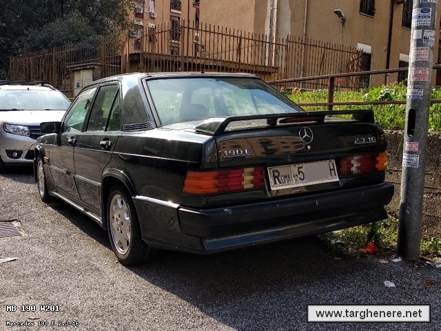 mercedes1902316locauto20210506.jpg