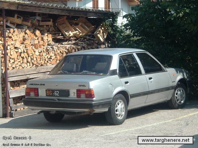 ascona13sbomber.jpg