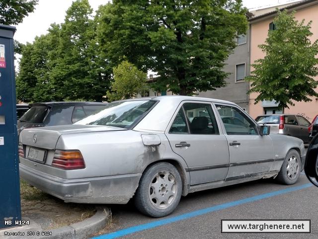 mercedesw124polar20210611.jpg