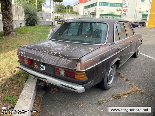 mercedesw123mx5dan20210830.jpg