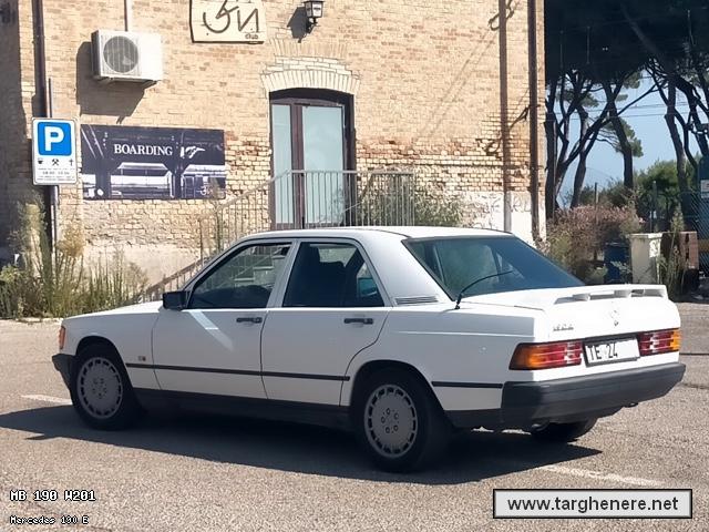 mercedes190polar20210918.jpg