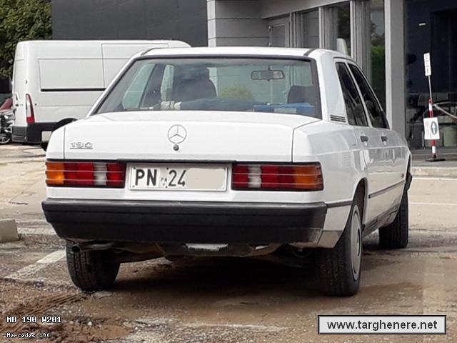 mercedes190neim20211019.jpg
