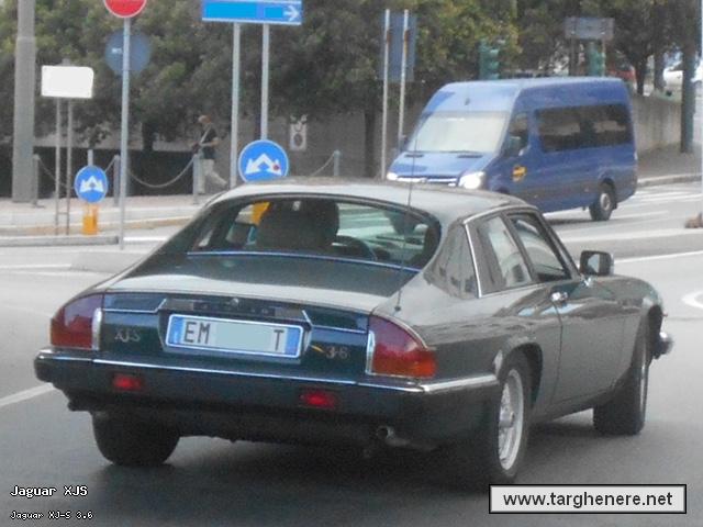 jaguarxjsblowup20211129.jpg