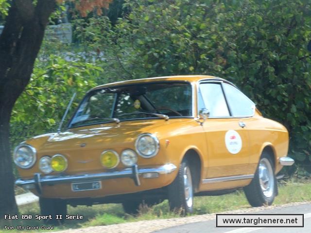 fiat850coupeclassicauto20211202.jpg