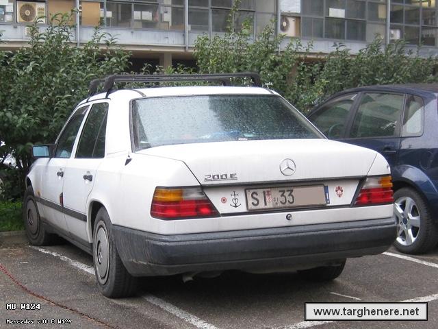 mercedesw124berto20220110.jpg