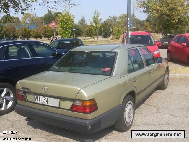 mercedesw124spinte20220307.jpg