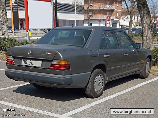 mercedesw124fil20220412.jpg