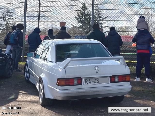 mercedes190polar20220415.jpg
