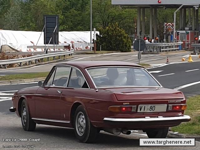 lancia2000coupeluka9620220519.jpg