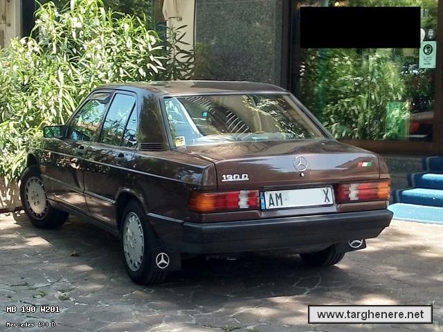 mercedes190kanonx20220612.jpg