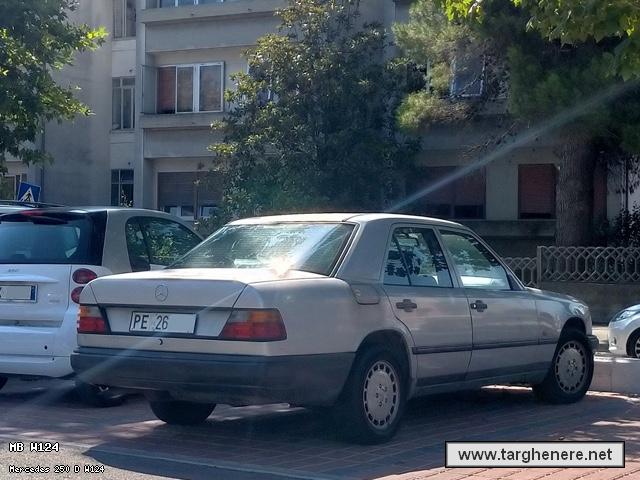 mercedesw124polar20220722.jpg