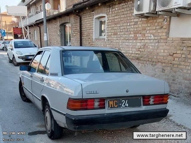mercedes190super8020220810.jpg