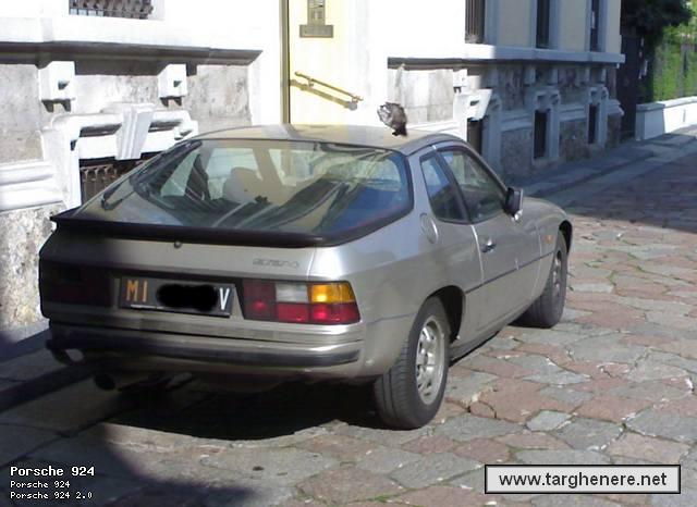 924bio84.jpg