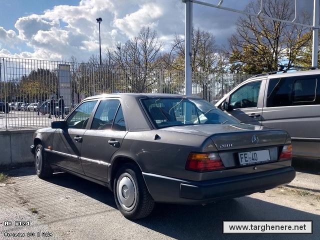 mercedesw124polar20221119.jpg