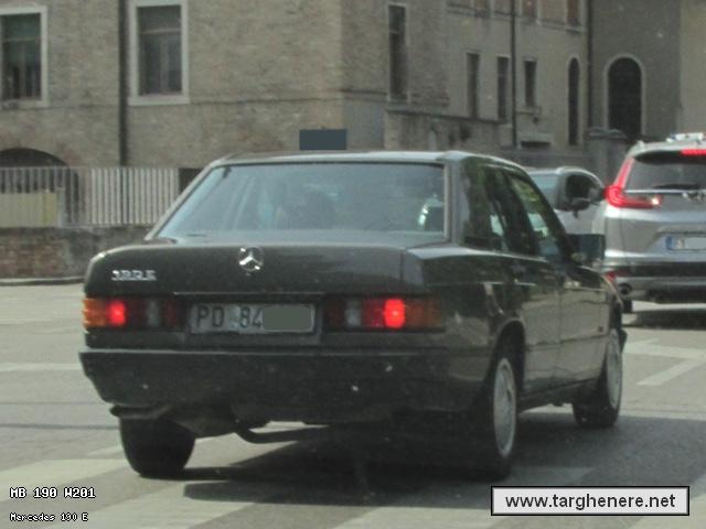 mercedes190gabford20221123.jpg