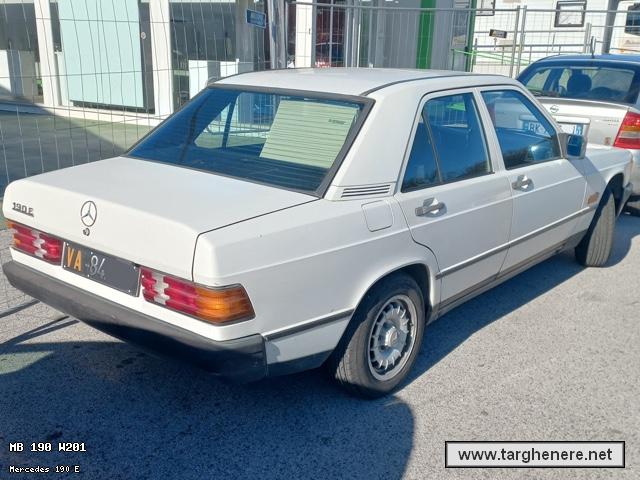 mercedes190argiuliasuper20221129.jpg