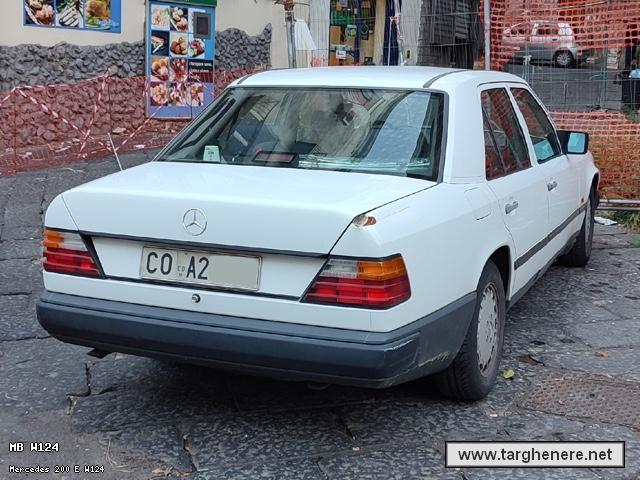 mercedesw124captain20221204.jpg