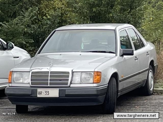 mercedesw124stefanozero20230320.jpg