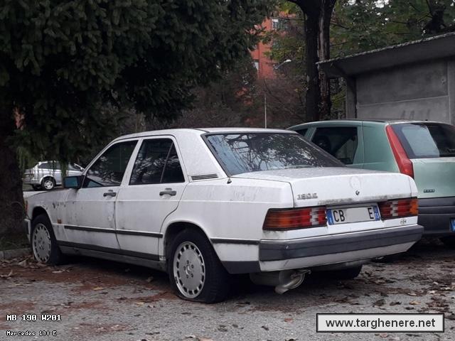 mercedes190neim20230401.jpg