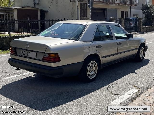mercedesw124frabo20230421.jpg