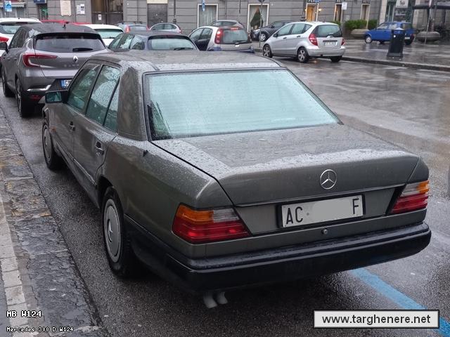 mercedesw12420230423.jpg