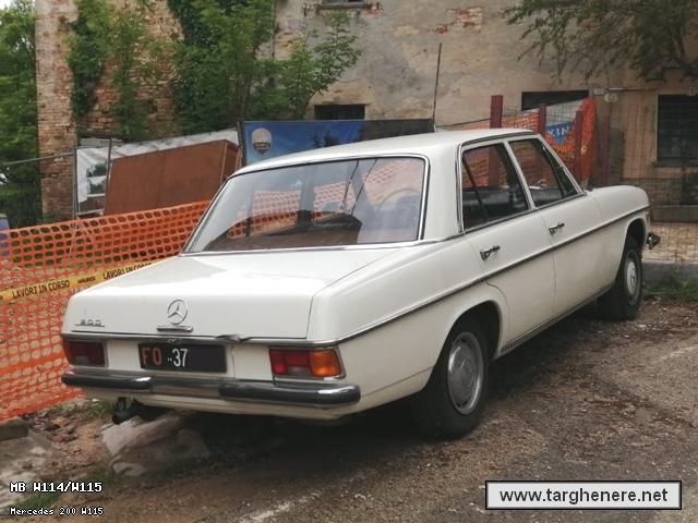 mercedesw115biturbo8320230428.jpg