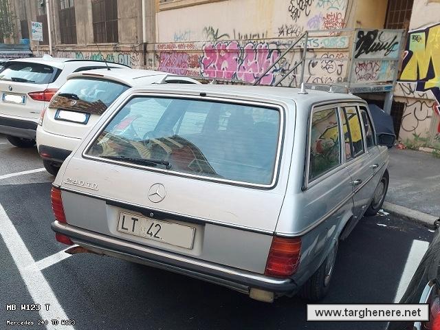 mercedesw123sw1600gt20230506.jpg