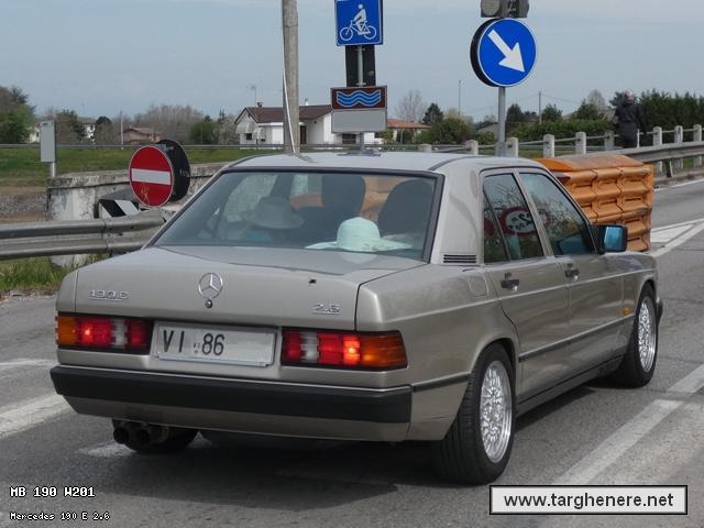 mercedes190gabford20230525.jpg