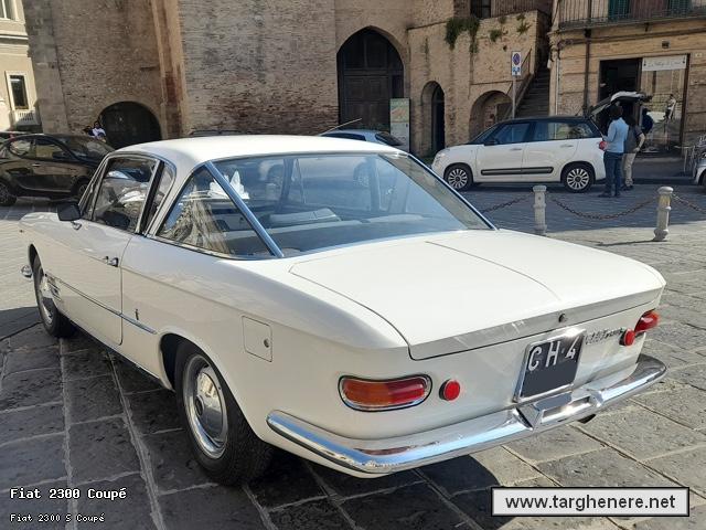 fiat2300coupetonymura20230531.jpg