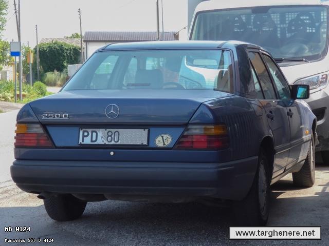 mercedesw124gabford20230604.jpg