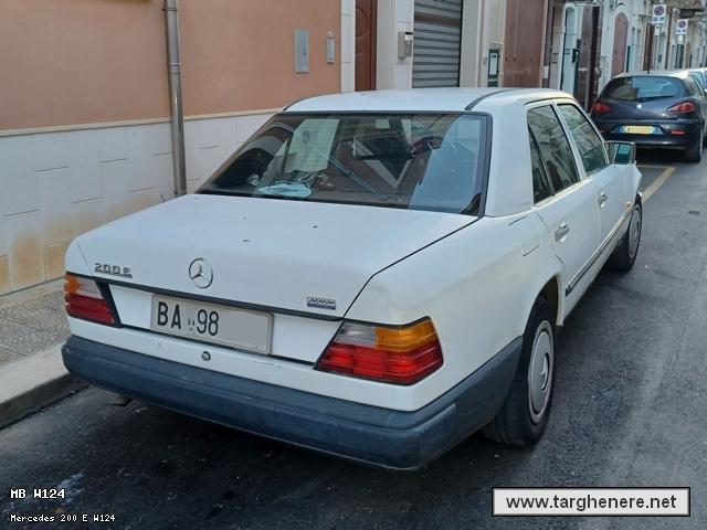 mercedesw124dariomontrone20230620.jpg
