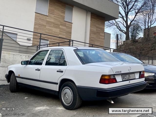 mercedesw124nakagtv20230627.jpg