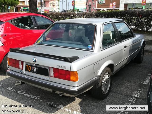 bmwe30giant20230718.jpg
