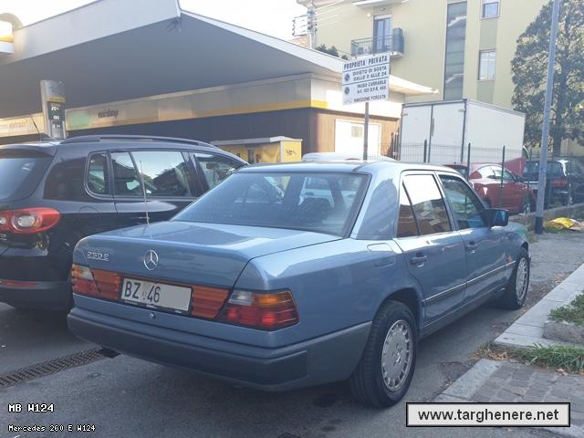 mercedesw124luka9620230726.jpg