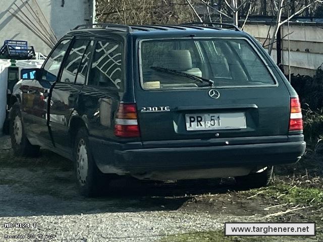 mercedess124frabo20230731.jpg
