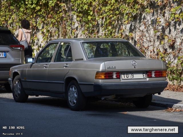 mercedes190silverfox20230928.jpg