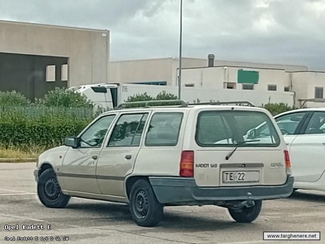 opelkadettswtonymura20231017.jpg