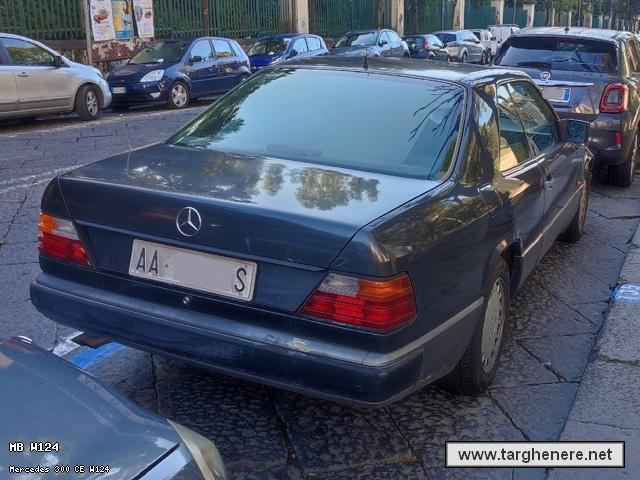 mercedesw124cecaptain20231017.jpg