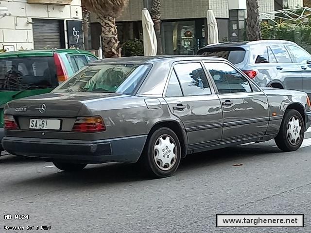 mercedesw124argiuliasuper20231105.jpg