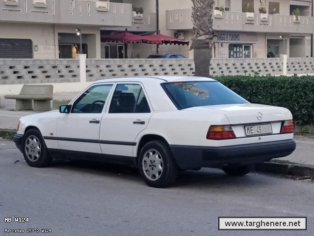 mercedesw124kanonx20231114.jpg
