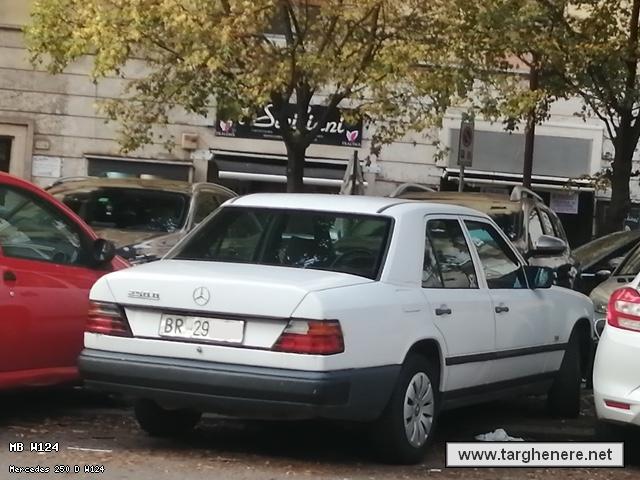 mercedesw124strabuzov20231208.jpg