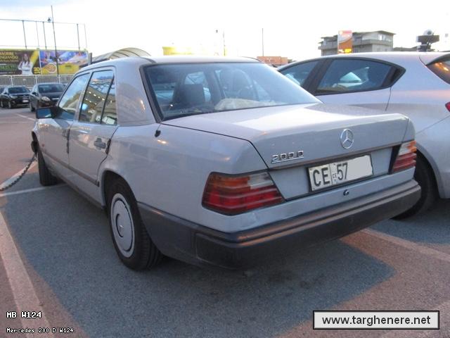 mercedesw124mariano20231221.jpg