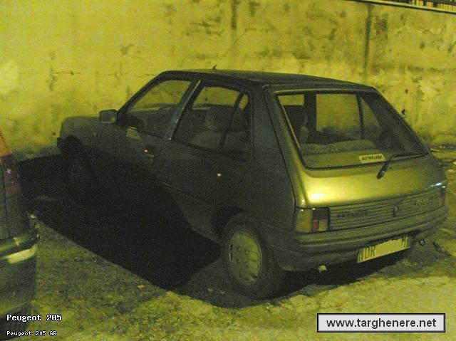 205mak84tar09.jpg