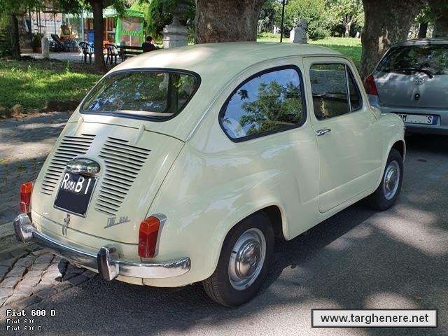 fiat600oldcarsita20240220.jpg