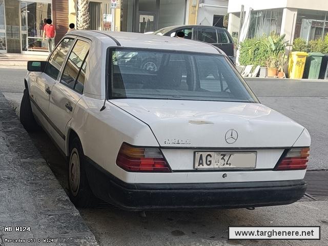 mercedesw124luzzo20240407.jpg